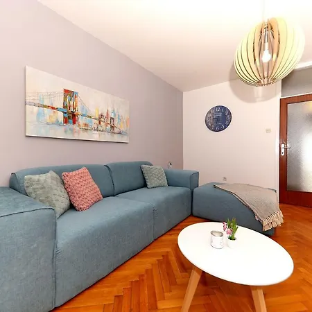 Grande Riposo Apartment *